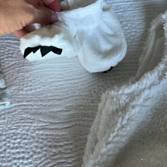 NWT! Polar Bear Outfit: 0-6M Gender Neutral - Picture 5 of 7